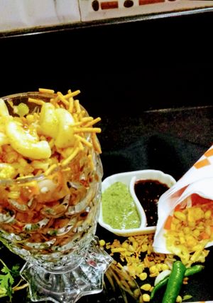 A picture of Chinese bhelpuri.