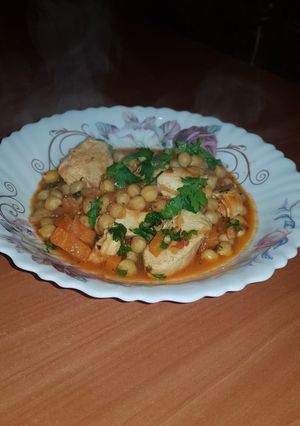 O poză a rețetei Mâncare de năut cu piept de pui.