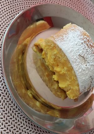 Una foto de 🍞Niño Envuelto con Crema Pastelera🎂