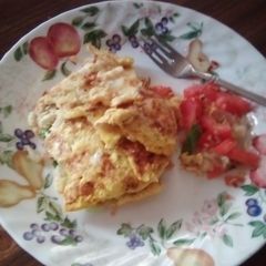 A picture of BLT omelette something new and delicious 😋.
