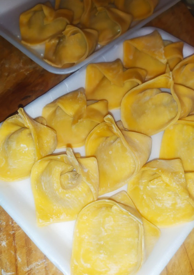 Una foto de Wantán rellenos de Pollo