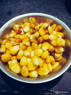 स्वीट कॉर्न चाट (sweet corn chaat recipe in Hindi) रेसिपी मुख्य फोटो
