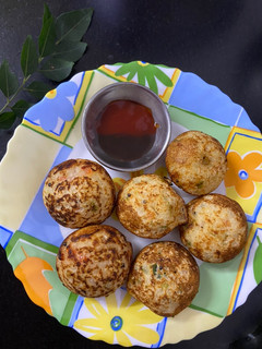मिक्स वेज सूजी अप्पे (mix veg sooji appe recipe in Hindi) रेसिपी मुख्य फोटो