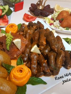 صورة لوصفة طريقة عمل ورق عنب (ورق دوالي) بالصلصه