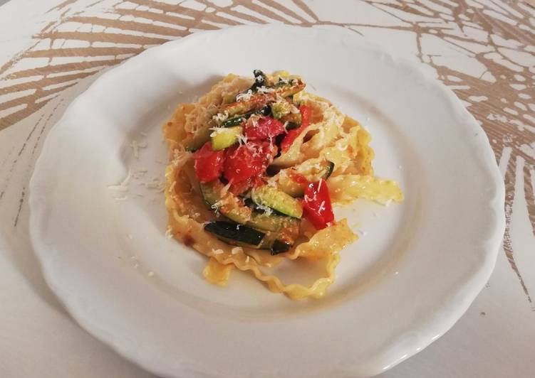 Reginette zucchine e pachino