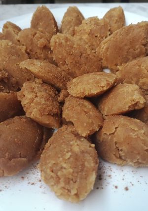 A picture of Turkish Halva (Dessert).
