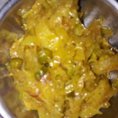 A picture of Patta gobhi with matar ki sabji.