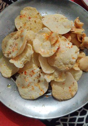 A picture of Potato chips.