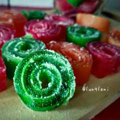 A picture of Candy Roll Krius Aneka Rasa.