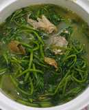 Vịt nấu sấu, rau muống