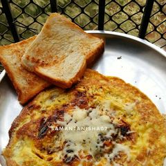 A picture of Cheese masala omelette.