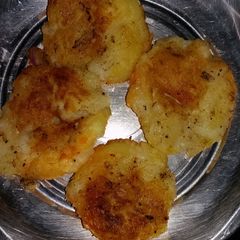 A picture of Potato Tikki.