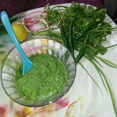 A picture of 5 ingredients chutney.