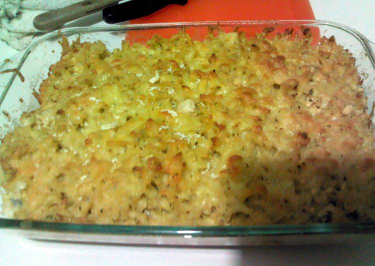 Macaroni and cheese casserole