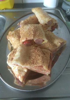 Φωτογραφία της συνταγής Ζαμπονοτυρόπιτα & λουκανικόπιτα στο πεντάλεπτο 😋