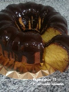 Una foto de Bizcocho de calabaza con cobertura de chocolate