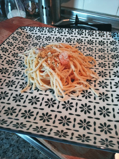 Una foto de Espaguetis con gamba y salsa verde