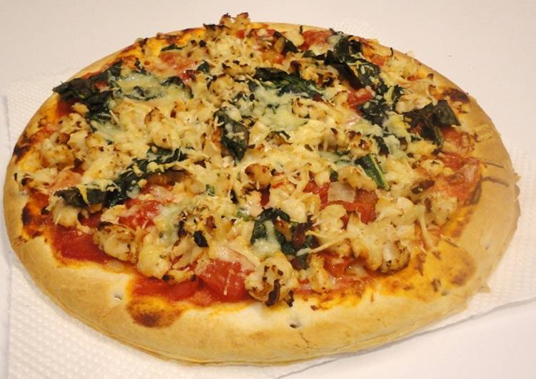 Steps to Prepare Super Quick Homemade Chicken and Spinach Pizza