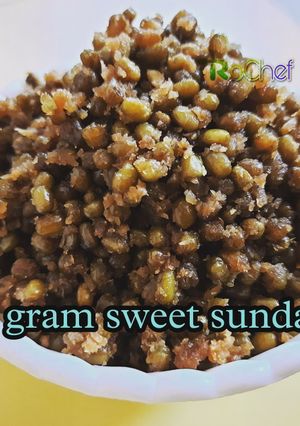 A picture of Green gram sweet sundal in tamil | Pachai payaru inippu sundal.