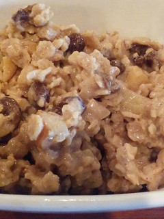 A picture of Apple Pie Oatmeal.