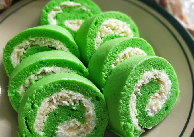 Bolu gulung kukus pandan