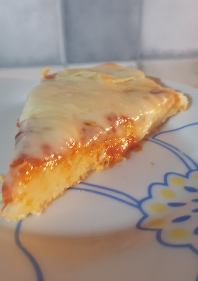 Una foto de Pizza exprés sin levadura sin amasado