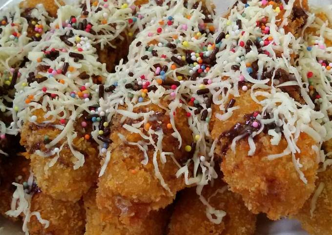 Resep Pisang Goreng Crispy Coklat Keju Oleh Ruli Hika Cookpad