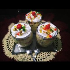 A picture of Fruits custard trifle.