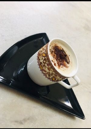 A picture of Hot White flat coffee.