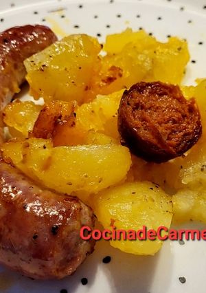 Una foto de Butifarra asada con patatas y chorizo picante