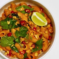A picture of Thai Red Curry Mac and Cheese.