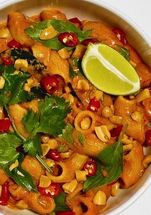 A picture of Thai Red Curry Mac and Cheese.