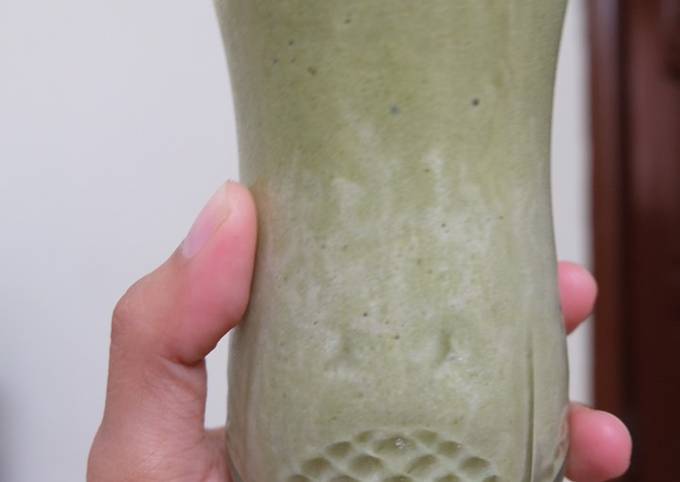 Resep Green Smoothies Daun Selada &amp; Pisang, Menggugah Selera