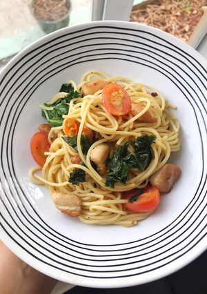 Foto resep Aglio Olio Pasta w/ Chicken Rosemary and Kale