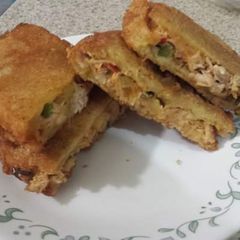 A picture of Bread packet sandwiches.