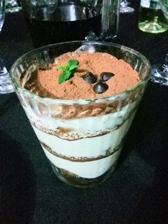 Una foto de Tiramisú en vasitos