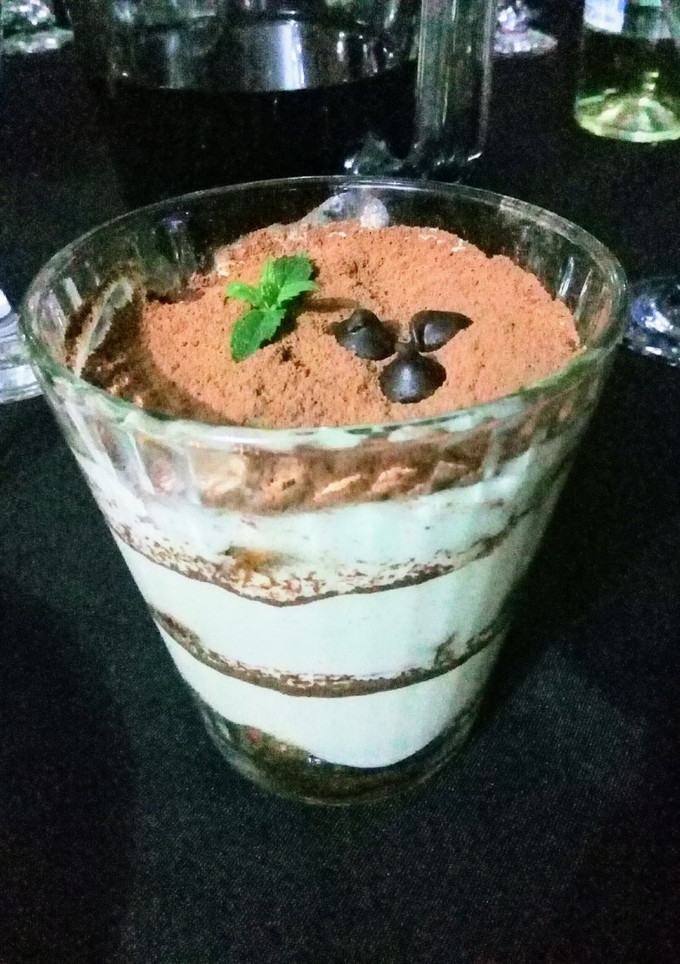 Una foto de Tiramisú en vasitos