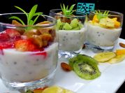 A picture of strawberry overnight oats