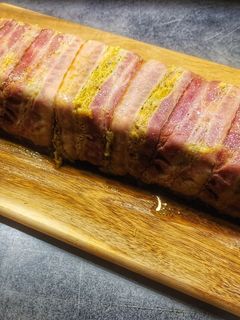 Pestos csirke "rolád" bacon kéreggel recept fotója