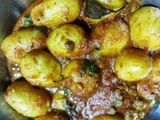 নিরামিষ আলুর দম (niramish aloor dum recipe in Bengali)