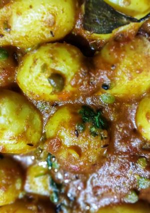 নিরামিষ আলুর দম (niramish aloor dum recipe in Bengali) রেসিপির প্রধান ছবি