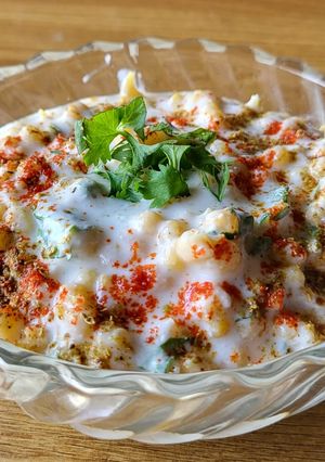 A picture of Dahi boondi.