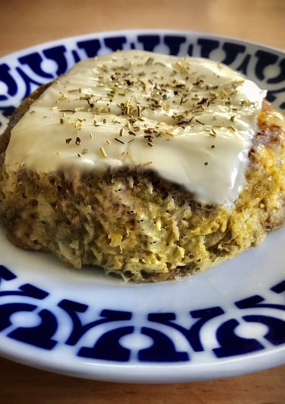 Una foto de Tortilla de berenjena con queso (al microondas)