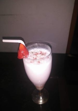 স্ট্রবেরি মিল্কশেক রেসিপির প্রধান ছবি