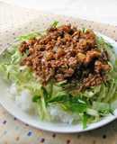 5-Minute Hamburger Rice Bowl! Ground Beef and Onion Stir-Fry