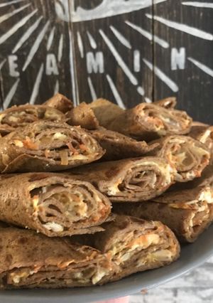 Фото Печёночные блины с курицей, морковью, луком и чесноком😋.