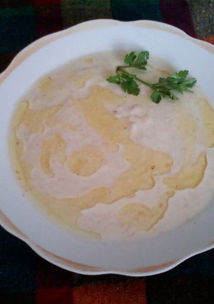 صورة لوصفة طريقة عمل سلطة الحمص بالطحينة