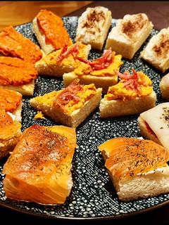 Una foto de Canapés variados para estas fiestas 🎉(sin lactosa)