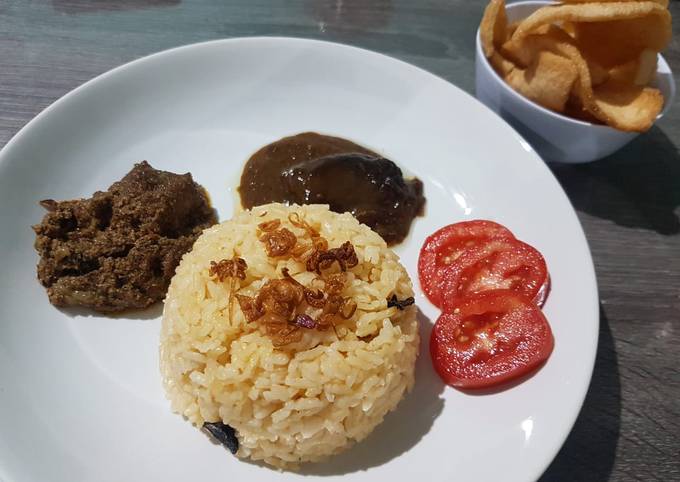 Resep: Nasi Minyak &#34;Dadakan&#34; Istimewa