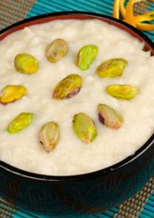 A picture of Rice Pudding.